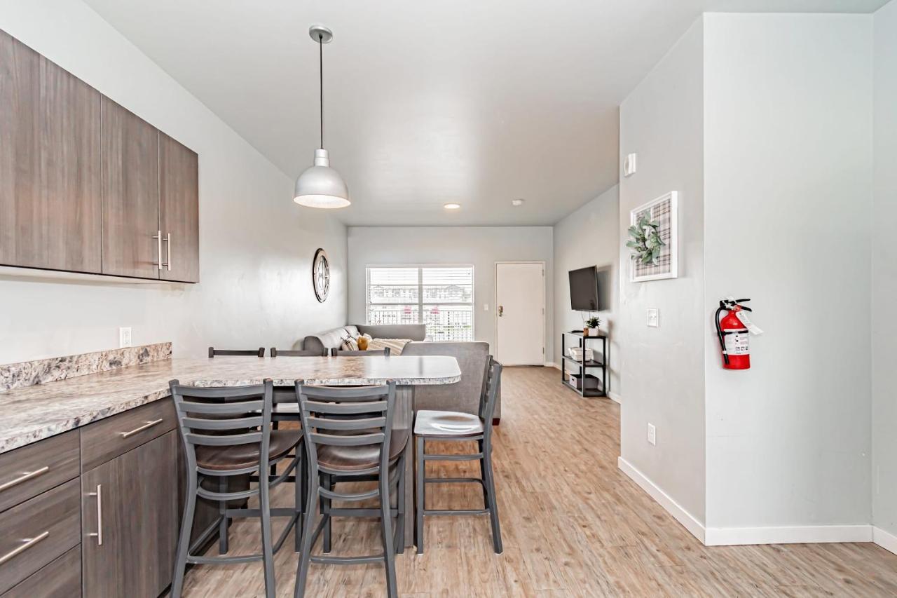 Bringham'S Mill Apartments Perfect For Groups Full Kitchen Gym And Free Parking Rexburg Exterior photo