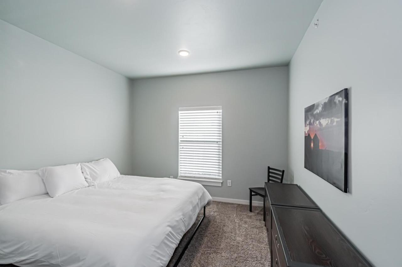 Bringham'S Mill Apartments Perfect For Groups Full Kitchen Gym And Free Parking Rexburg Exterior photo