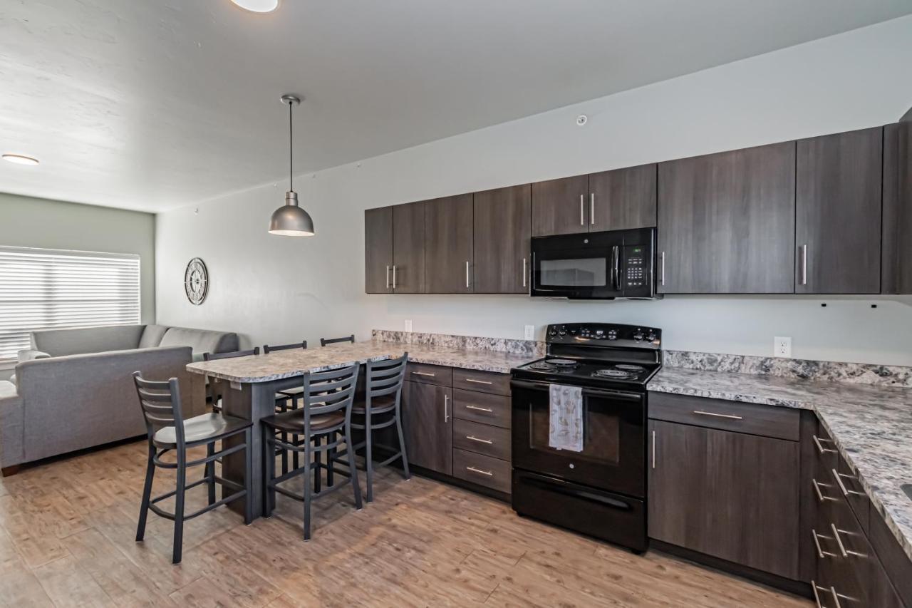 Bringham'S Mill Apartments Perfect For Groups Full Kitchen Gym And Free Parking Rexburg Exterior photo