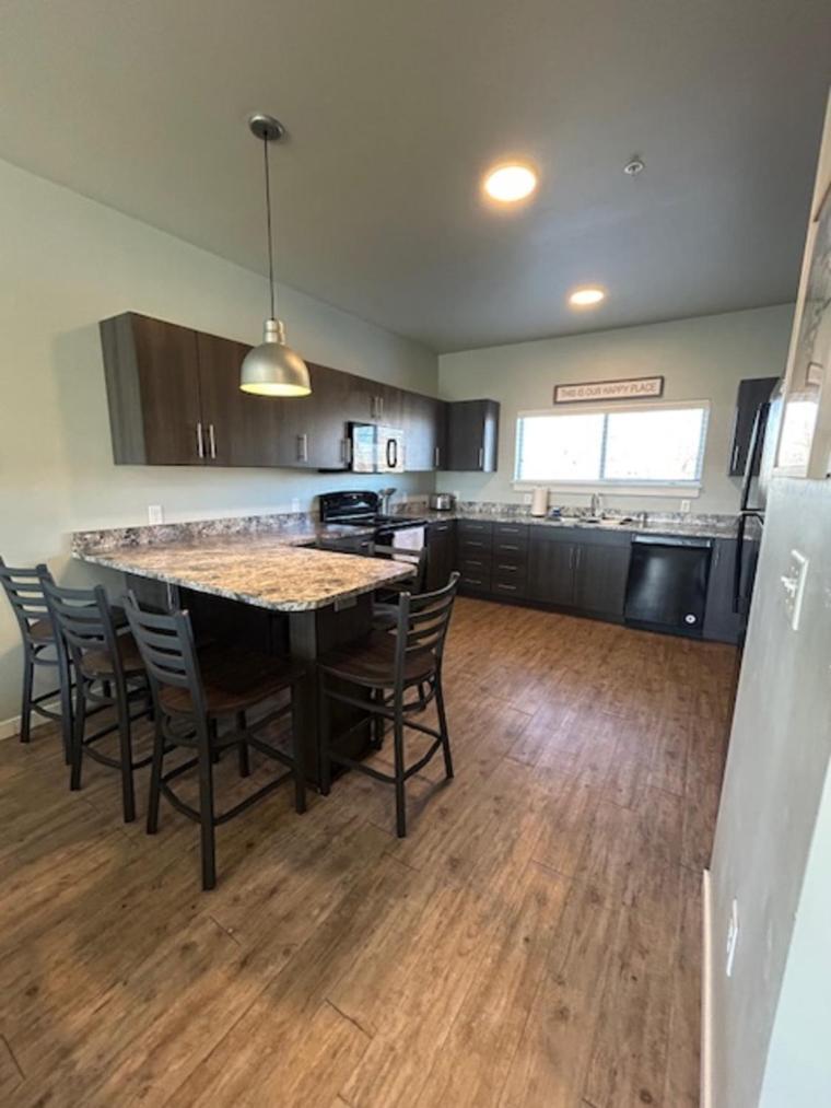 Bringham'S Mill Apartments Perfect For Groups Full Kitchen Gym And Free Parking Rexburg Exterior photo